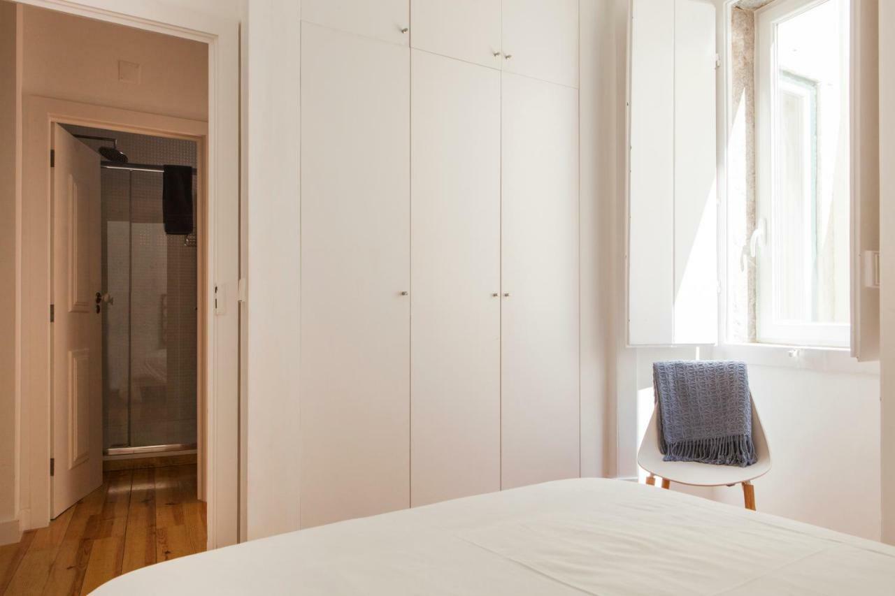 Cozy 1St Floor Flat Central Chiado District With Balconies And Ac 19Th Century Building Lisboa Εξωτερικό φωτογραφία
