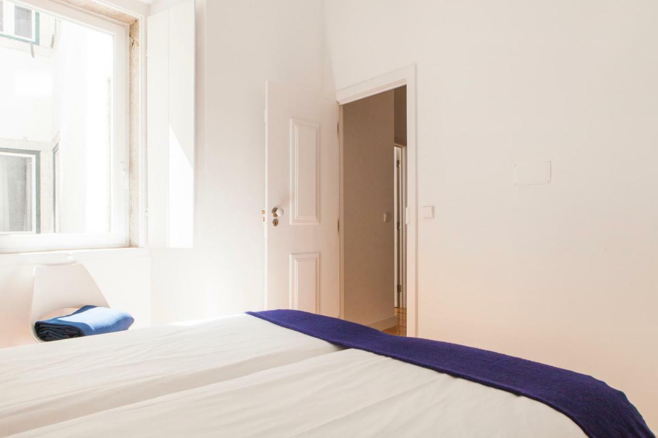 Cozy 1St Floor Flat Central Chiado District With Balconies And Ac 19Th Century Building Lisboa Εξωτερικό φωτογραφία